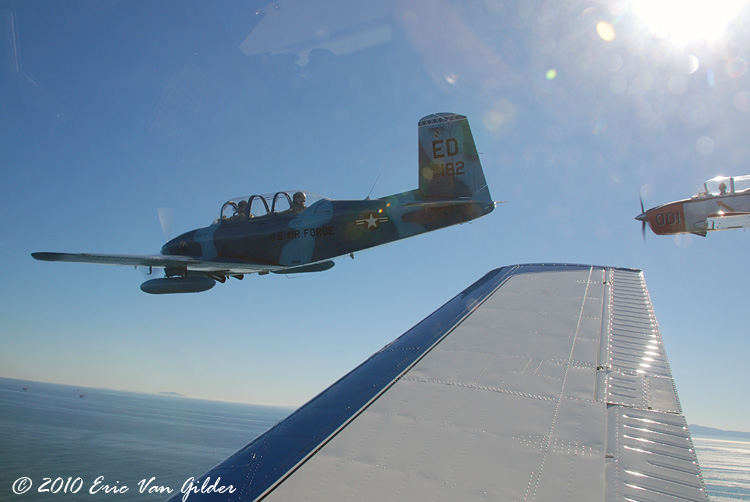 T-34 Mentor formation turn