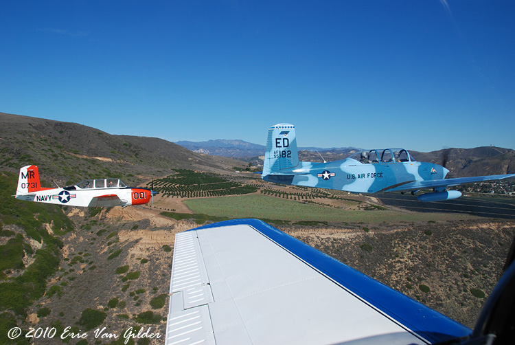 T-34 Mentor formation over Ventura