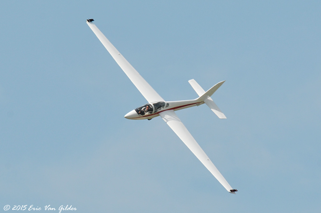 Glider- Luca Bertossio