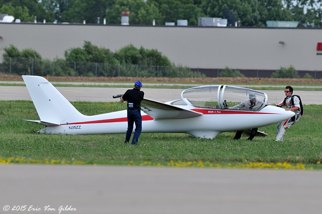 Glider- Luca Bertossio