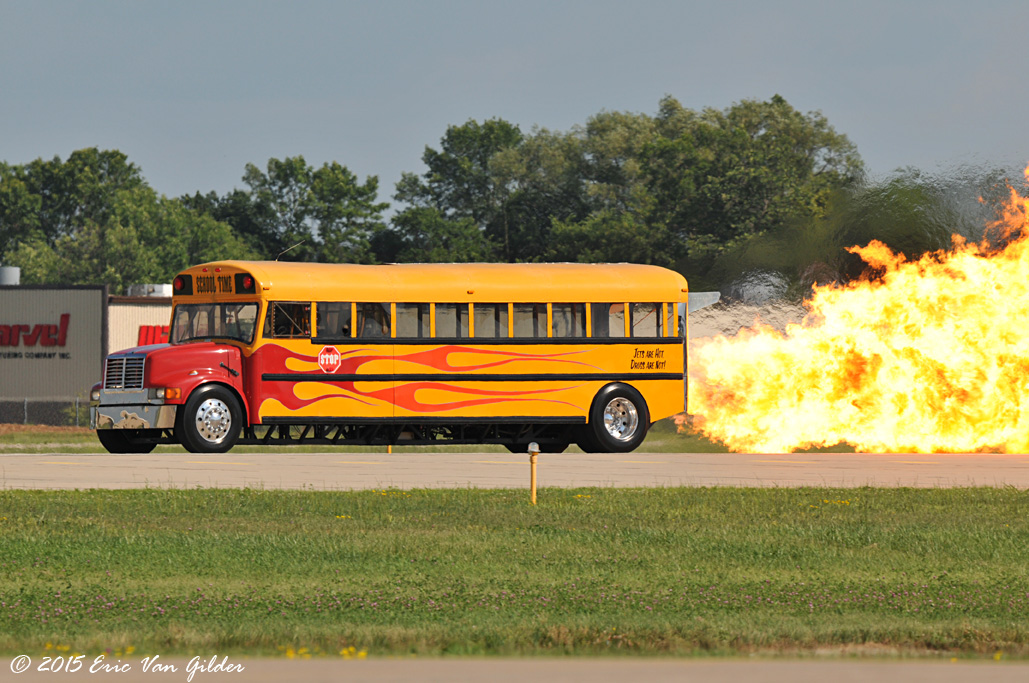 Jet Bus