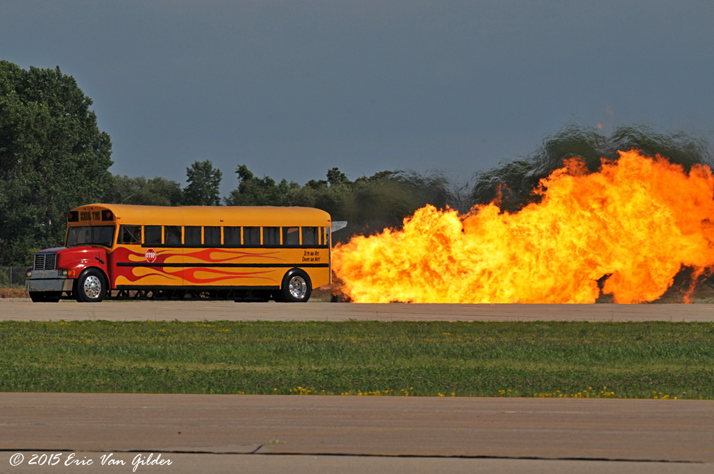 Jet Bus