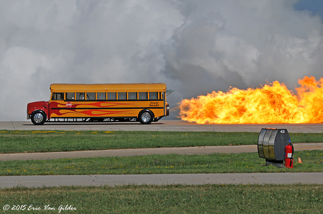 Jet Bus