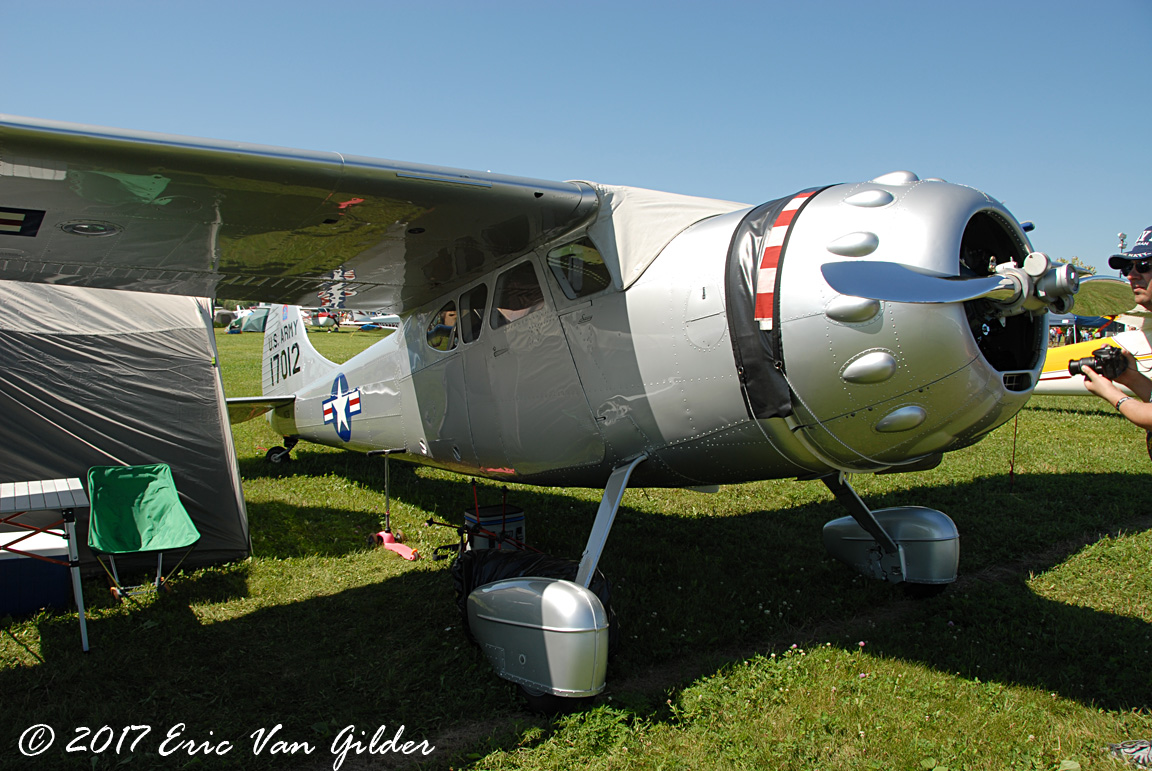 Cessna 195