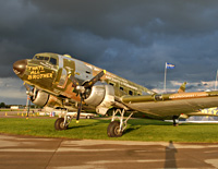 Click here for
                      the DC-3/C-47 gallery