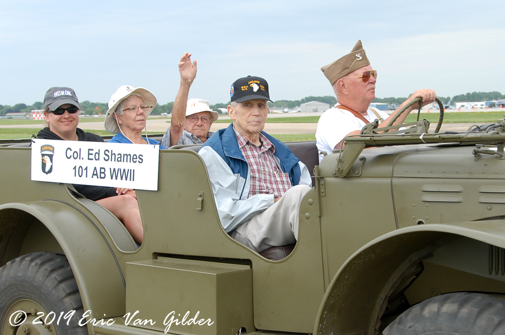 Colonel Ed Shames, veteran
            of the 101 Airborne, WWII