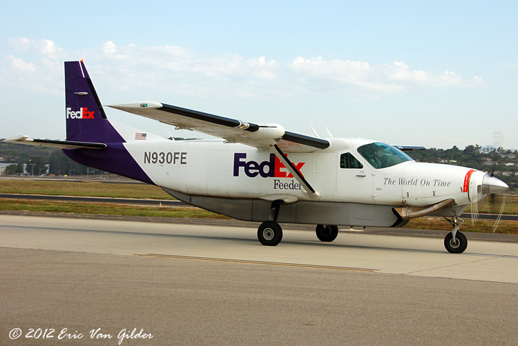 Fed-Ex delvery aircraft