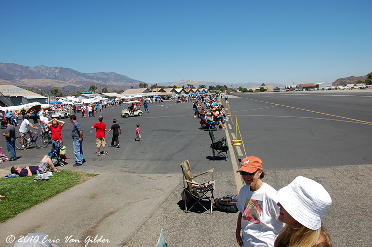 Crowdline looking east