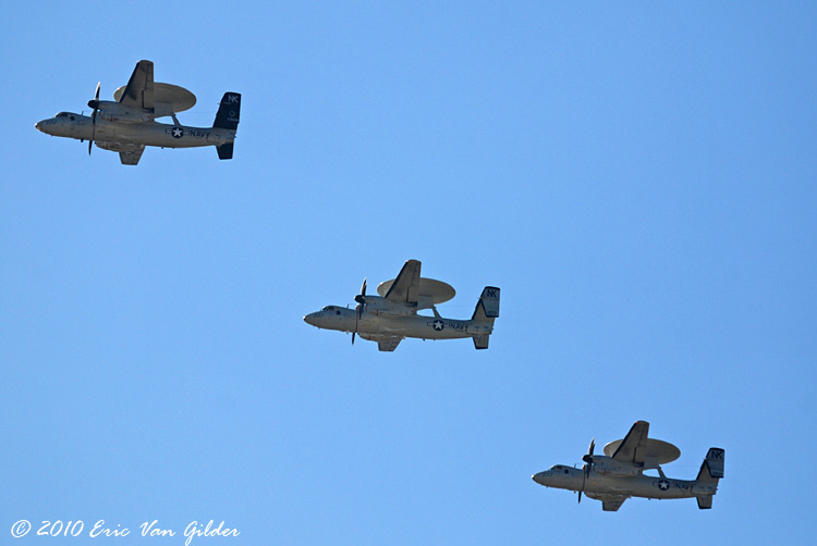 3 E-2 Hawkeyes on approach after Saturday's show.