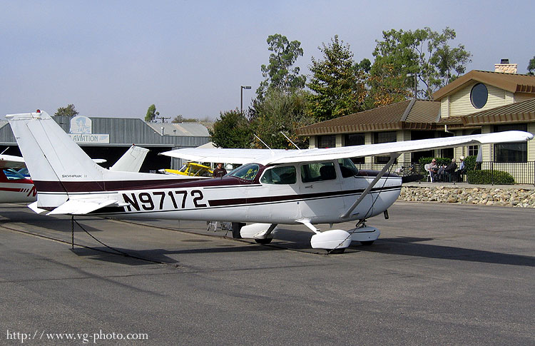 Cessna_172P.jpg