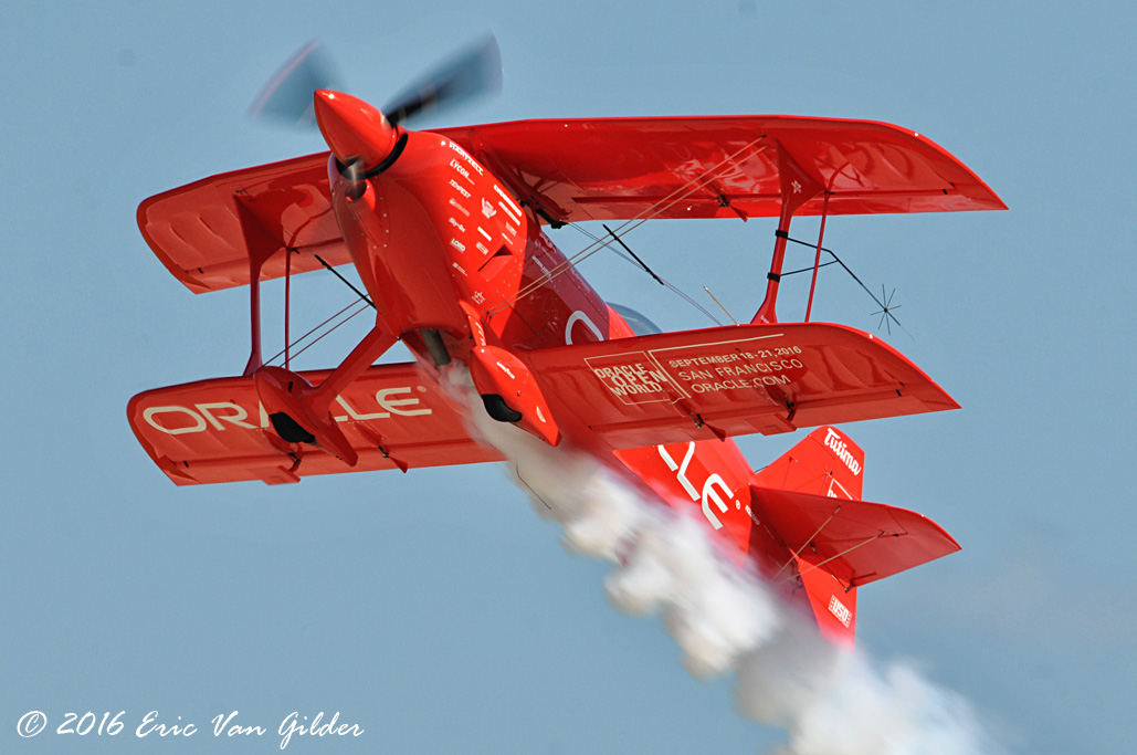 Sean Tucker in the Oracle Challenger