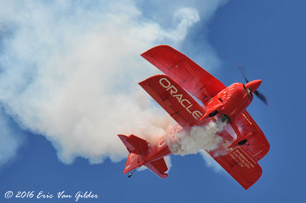 Sean Tucker in the Oracle Challenger