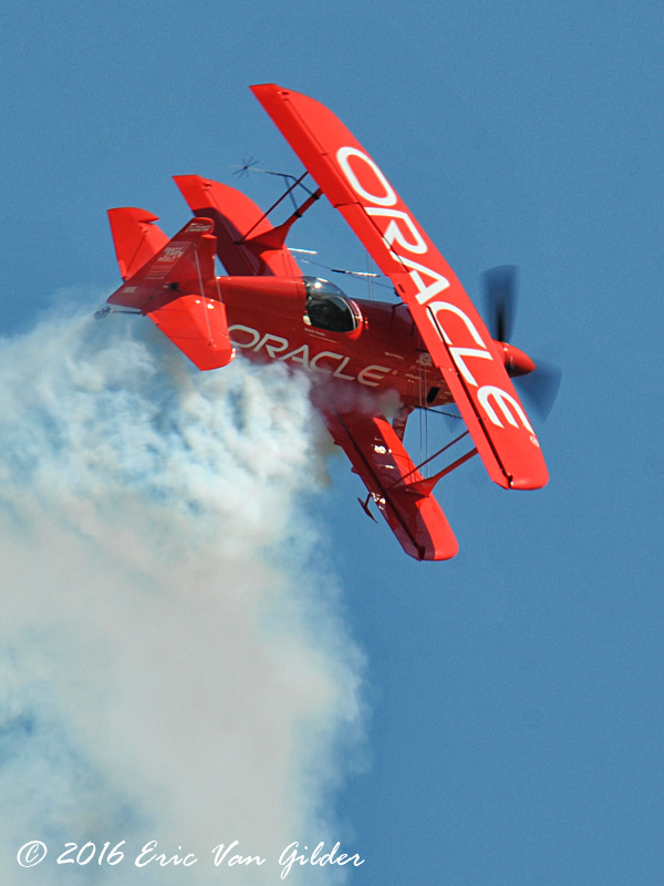 Sean Tucker in the Oracle Challenger