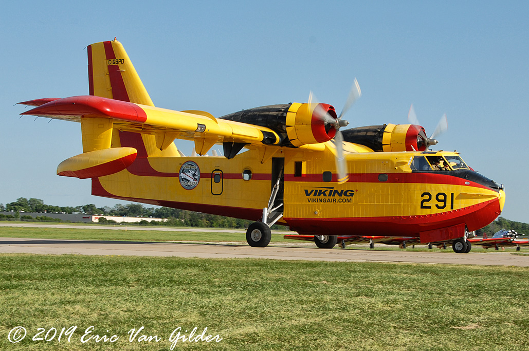 CL-415 Super Scooper