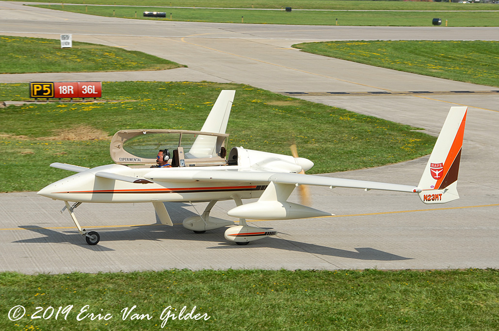 Rutan design airplanes